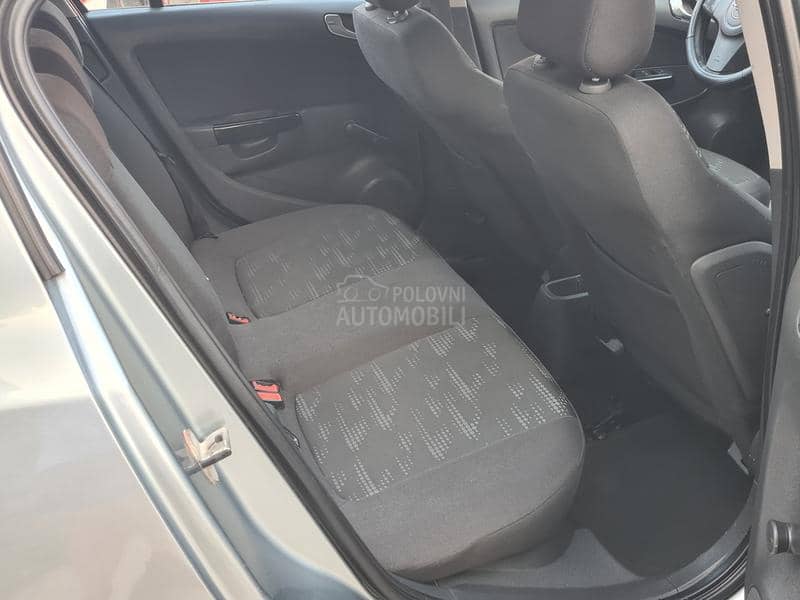 Opel Corsa D 1.4 Essentia Opel Corsa D 1.4 Essentia