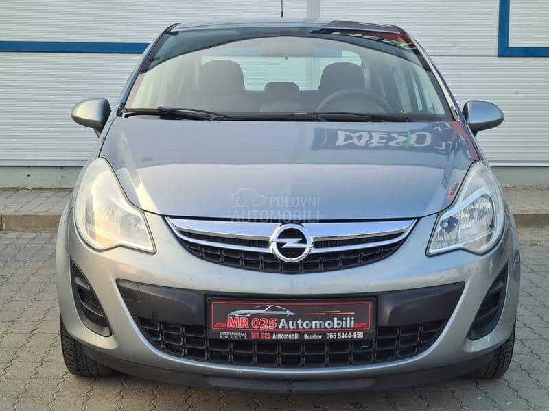 Opel Corsa D 1.4 Essentia Opel Corsa D 1.4 Essentia
