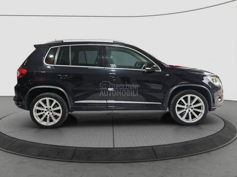 Volkswagen Tiguan R-LINE/4x4/ODLIČAN