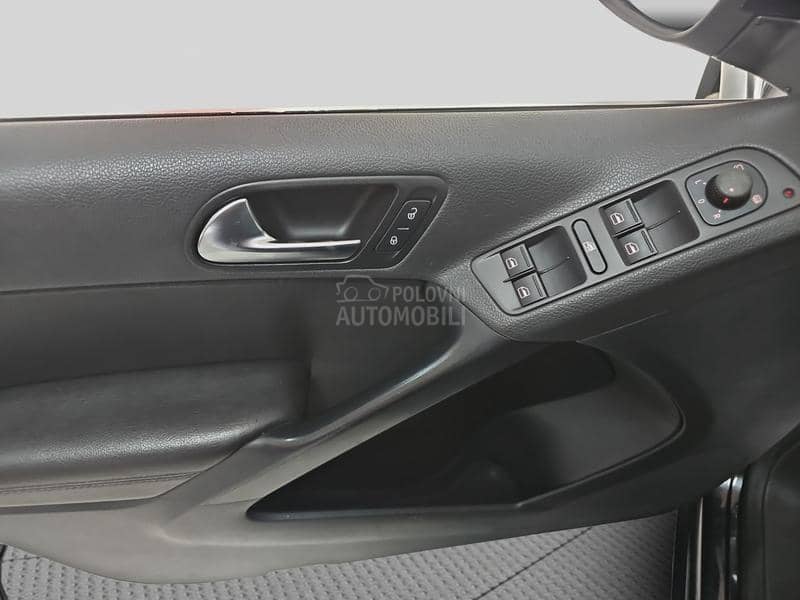 Volkswagen Tiguan R-LINE/4x4/ODLIČAN