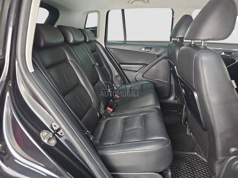 Volkswagen Tiguan R-LINE/4x4/ODLIČAN