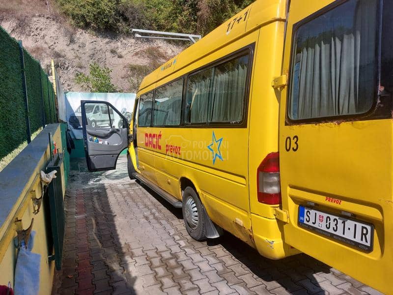 Mercedes Benz 313 cdi sa 18 sed