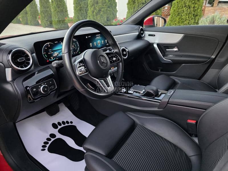 Mercedes Benz CLA 180 CLA 180