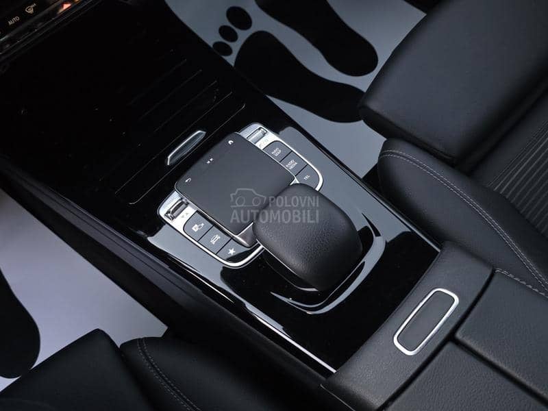 Mercedes Benz CLA 180 CLA 180