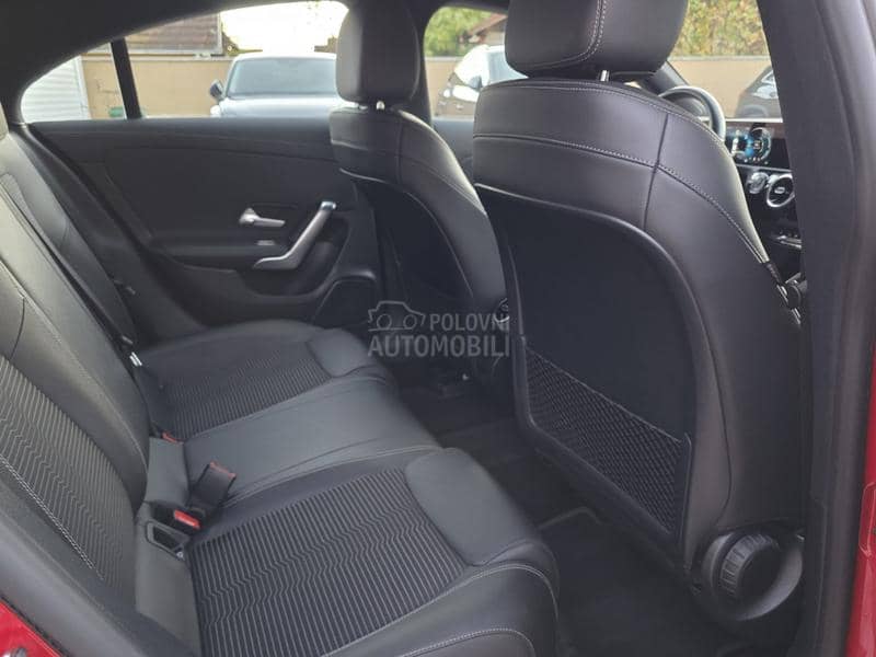 Mercedes Benz CLA 180 CLA 180