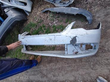 Branik 2 sa ostecenjem za Škoda Superb