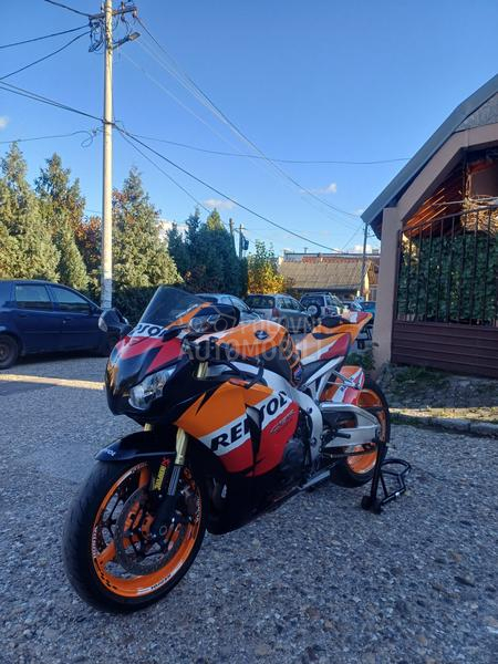 Honda cbr 1000 repsol