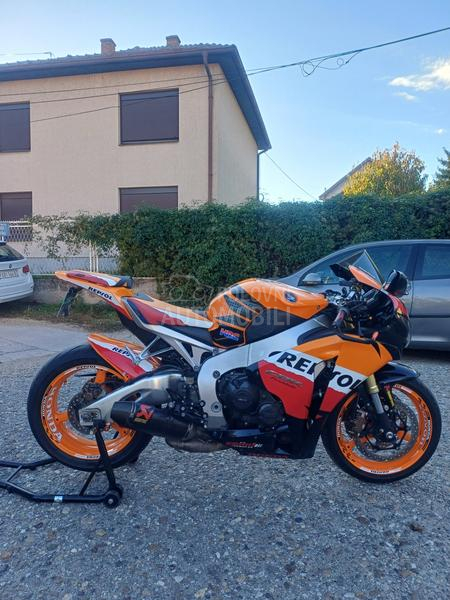 Honda cbr 1000 repsol