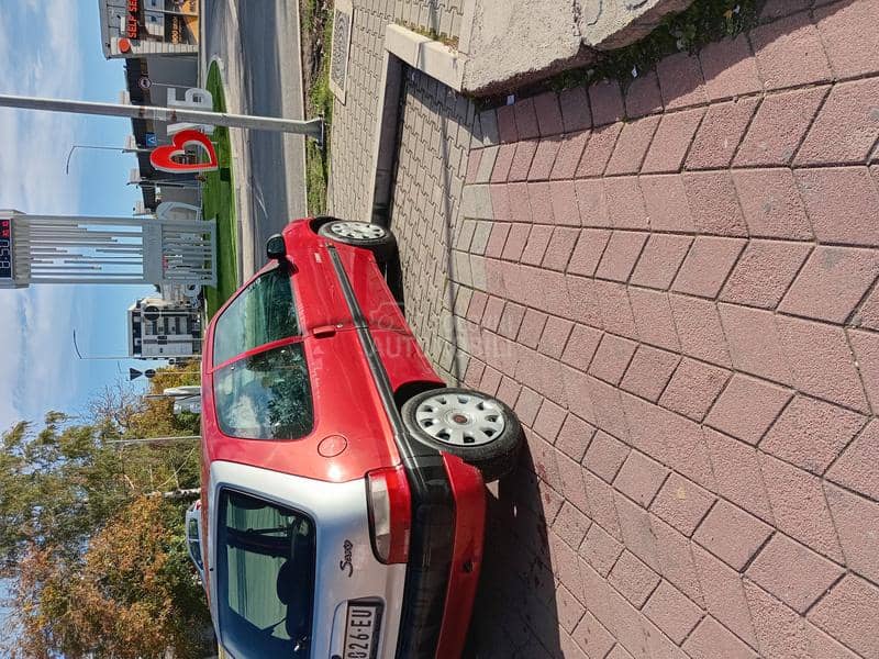 Citroen Saxo 