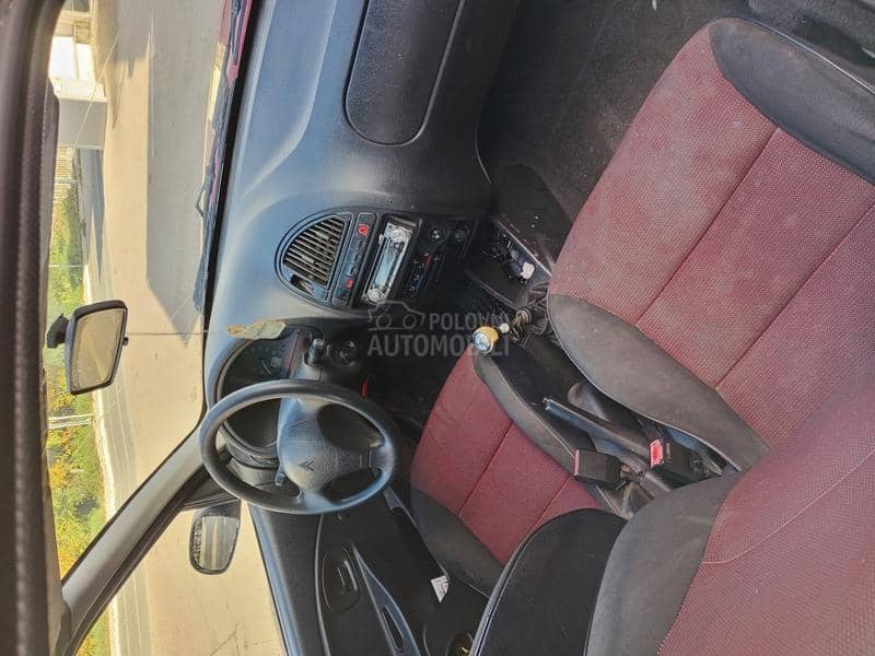Citroen Saxo 