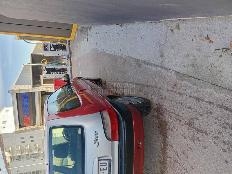 Citroen Saxo 