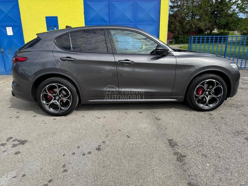 Alfa Romeo Stelvio VELOCE