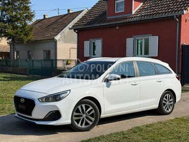 Hyundai i30 1.6 CRDi NOV