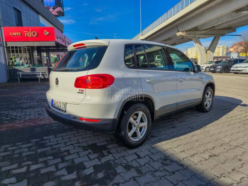 Volkswagen Tiguan 4x4 QUATTRO V SERV