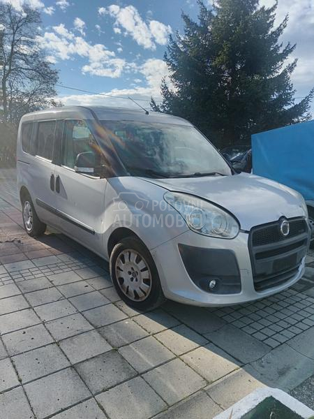 Fiat Doblo mjt 2010. god. -  kompletan auto u delovima