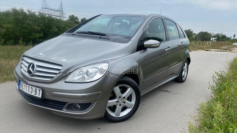 Mercedes Benz B 180 