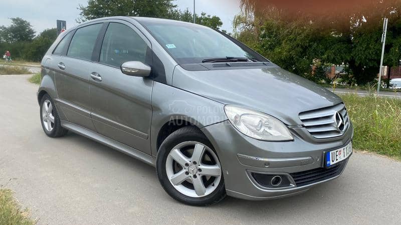 Mercedes Benz B 180 