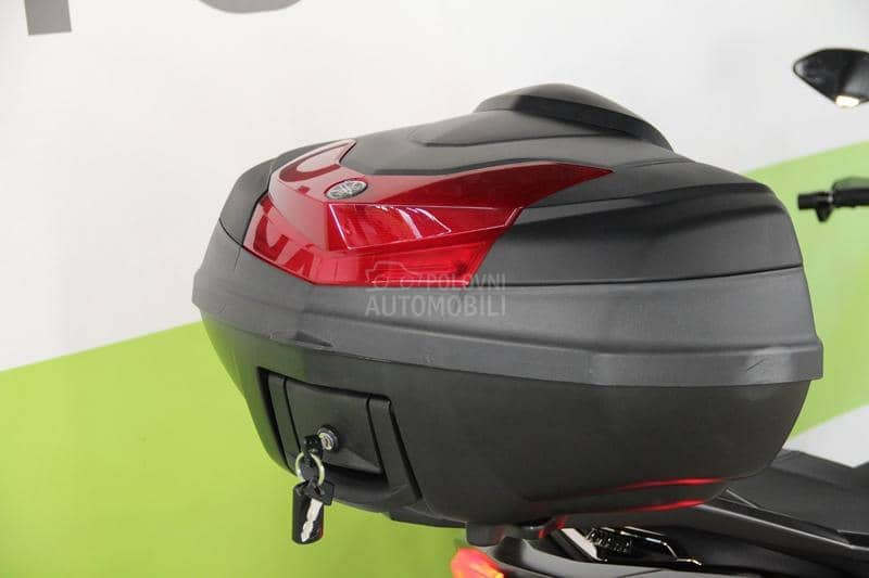 Yamaha TRICITY 300 Bkat