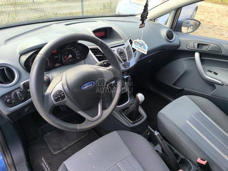 Ford Fiesta 1.2  b