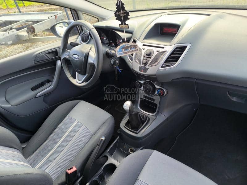 Ford Fiesta 1.2  b