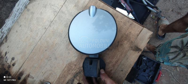 poklopac rezervoara z163