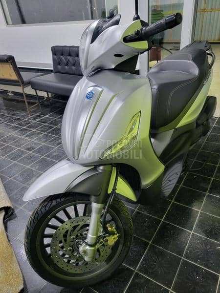 Piaggio Beverly