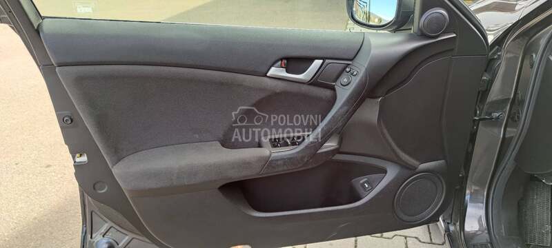 Honda Accord 2.0 4d elegance