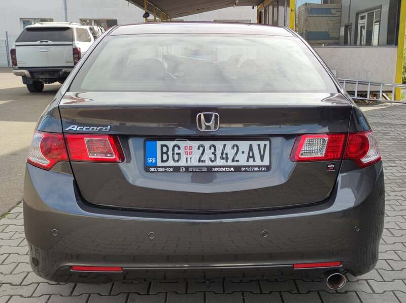 Honda Accord 2.0 4d elegance