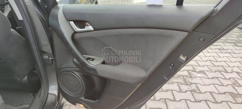 Honda Accord 2.0 4d elegance