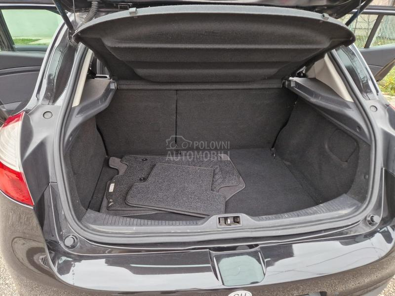 Renault Megane 1.4 TCe NOV CH