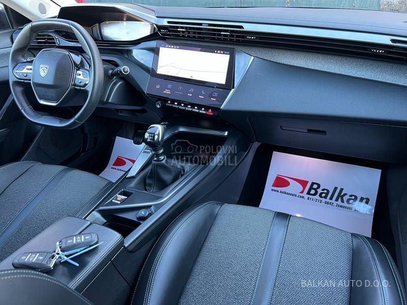 Peugeot 308 1.2/ALLURE/LED/NAV