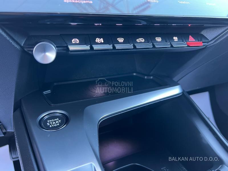 Peugeot 308 1.2/ALLURE/LED/NAV