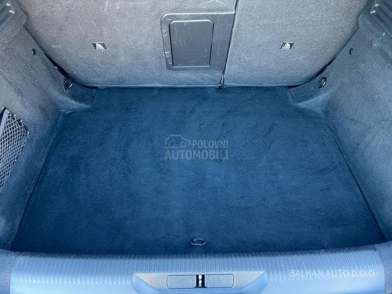 Peugeot 308 1.2/ALLURE/LED/NAV