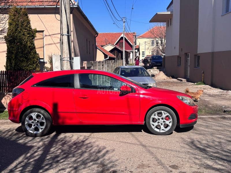 Opel Astra H GTC