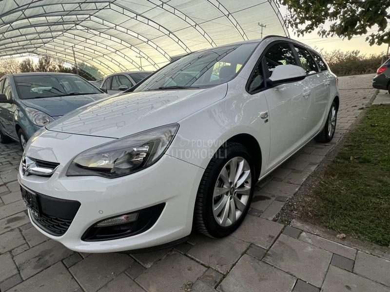 Opel Astra J  Opel Astra J