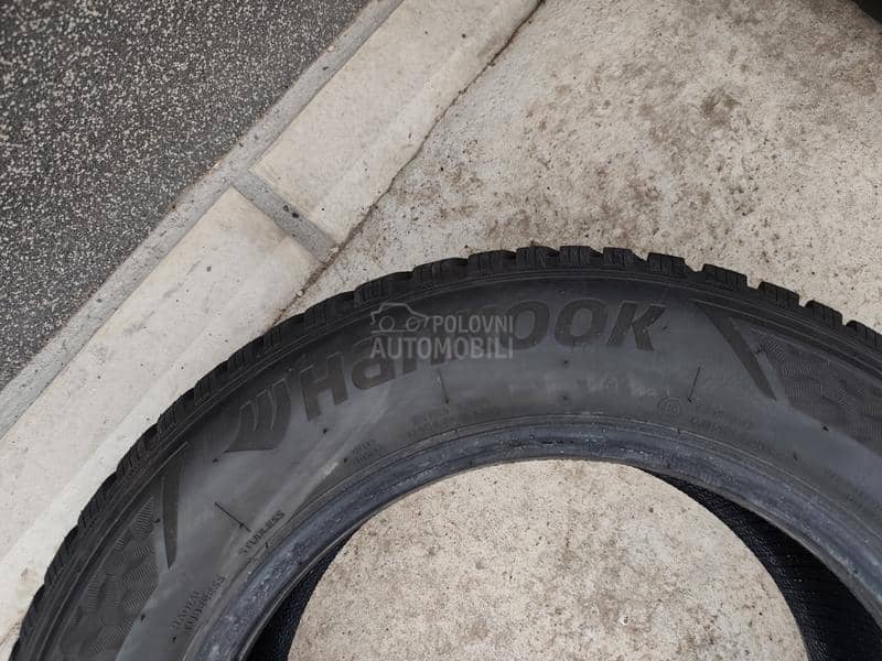 Hankook 215/60 R16 Zimska