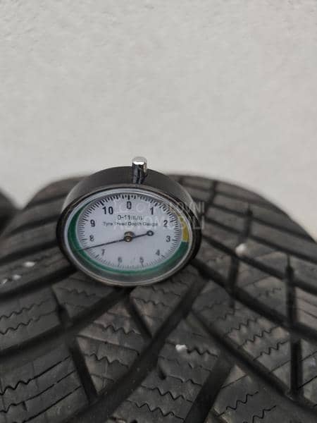 Hankook 215/60 R16 Zimska