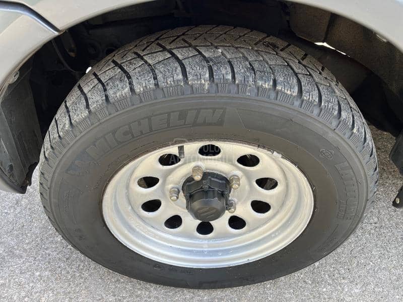 Suzuki Jimny 1.3 4x4 ODLIČAN CH