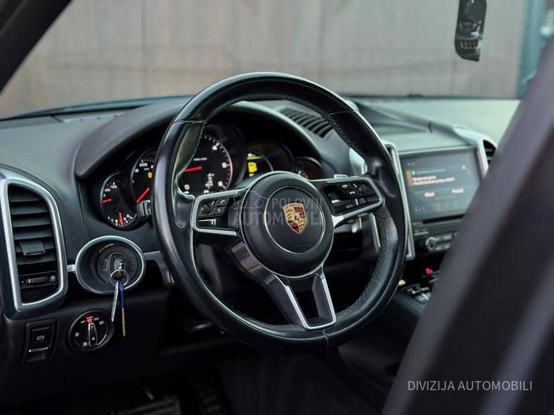 Porsche Cayenne Pano/Vazduh/Kamera