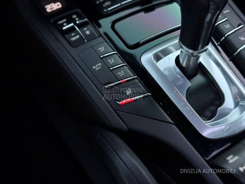 Porsche Cayenne Pano/Vazduh/Kamera