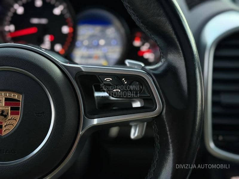 Porsche Cayenne Pano/Vazduh/Kamera
