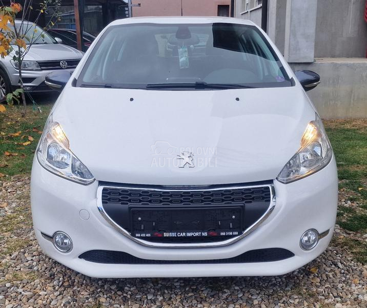 Peugeot 208 1.2 Vti Suisse