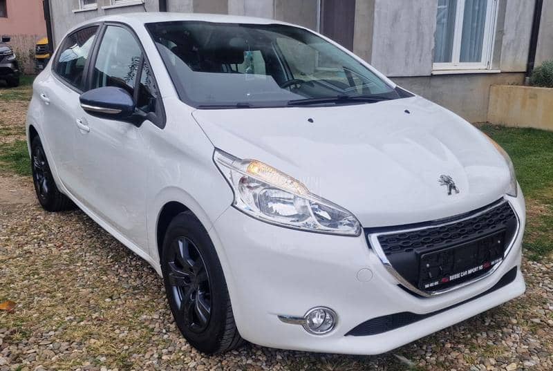 Peugeot 208 1.2 Vti Suisse