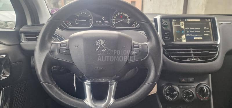 Peugeot 208 1.2 Vti Suisse