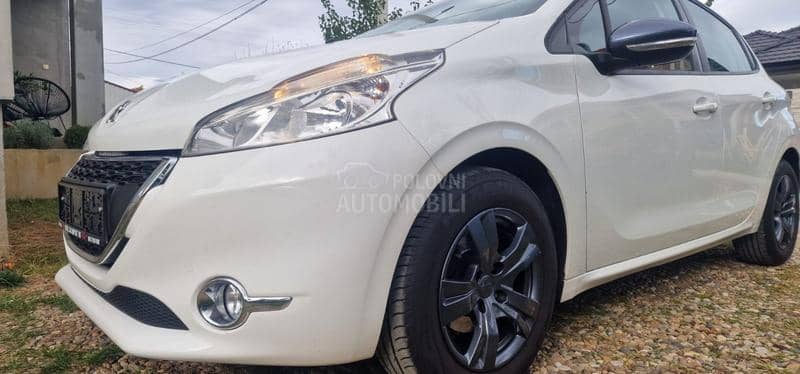 Peugeot 208 1.2 Vti Suisse