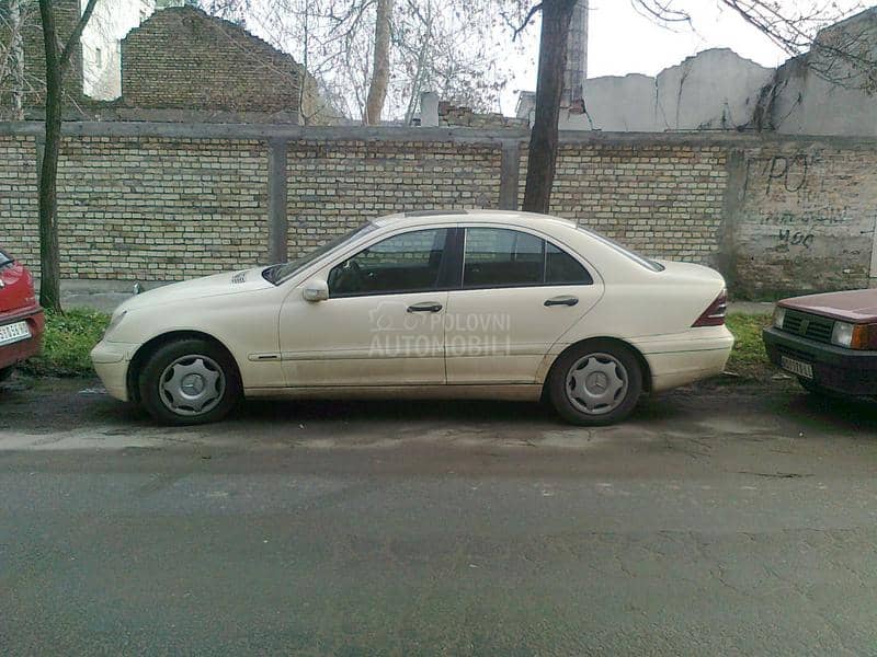 Mercedes Benz C 200 