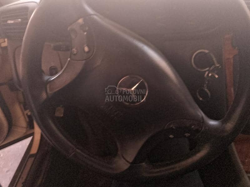 Mercedes Benz C 200 