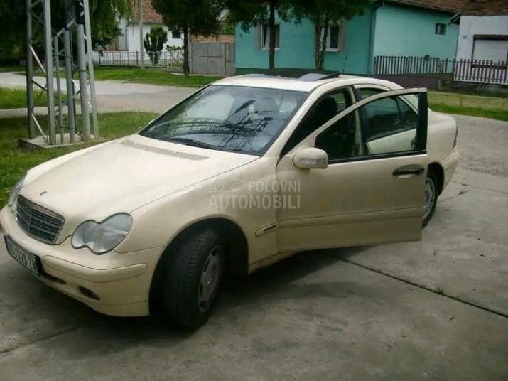 Mercedes Benz C 200 