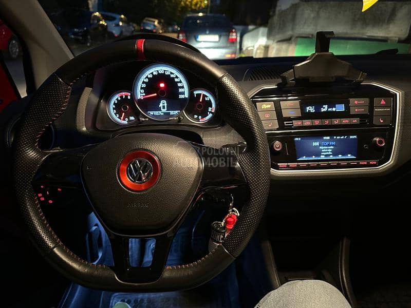 Volkswagen up! limited