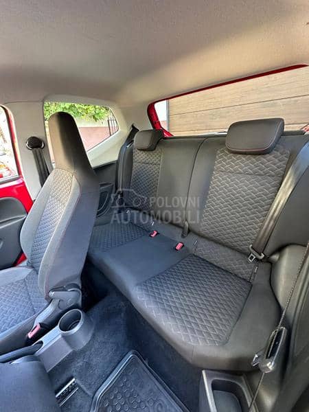 Volkswagen up! limited